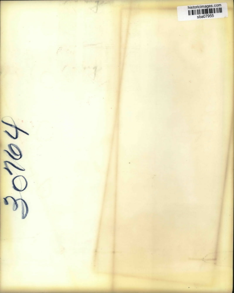 1962 Press Photo John King Shakes hands with fellow Democrat Thomas J. McIntyre