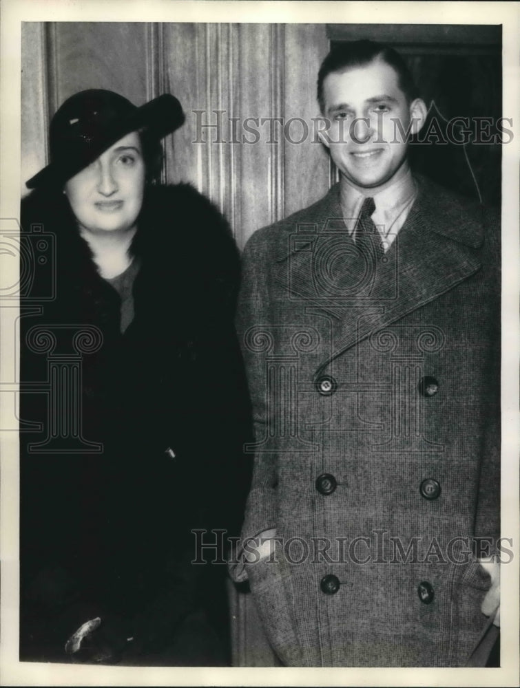 1935 Press Photo Prince Juan of Spain & wife, Princess Maria of Bourbon visit US