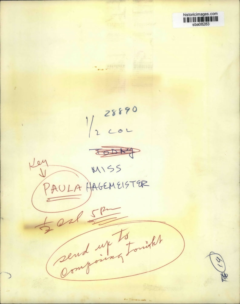 Press Photo Paula Hagemeister wears crown - sba08283