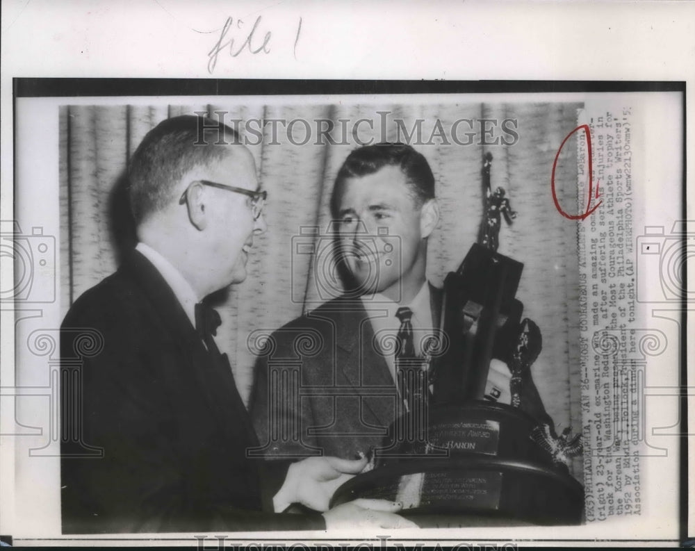 1951 Press Photo Eddie LeBaron ex Marine gets Most Courageous Athlete trophy