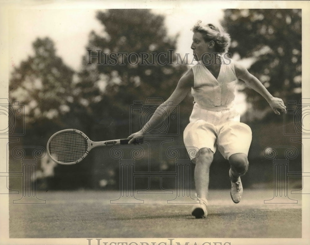 1936 Press Photo Helen Pederson vs Mrs John Van Ryn at Eastern tennis semi final