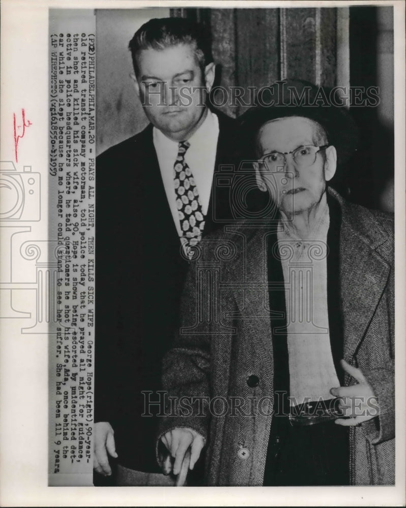 1959 Press Photo George Hope as He Leaves Police Headquarters After Questioning