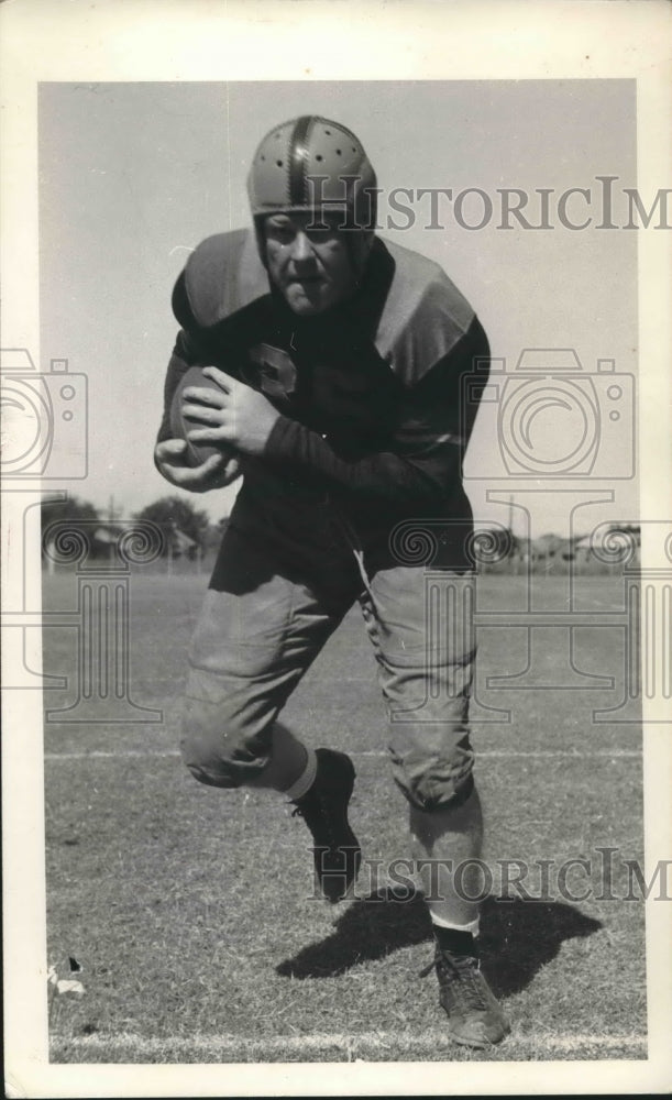 Press Photo Milton Craine, football player - sba09224- Historic Images