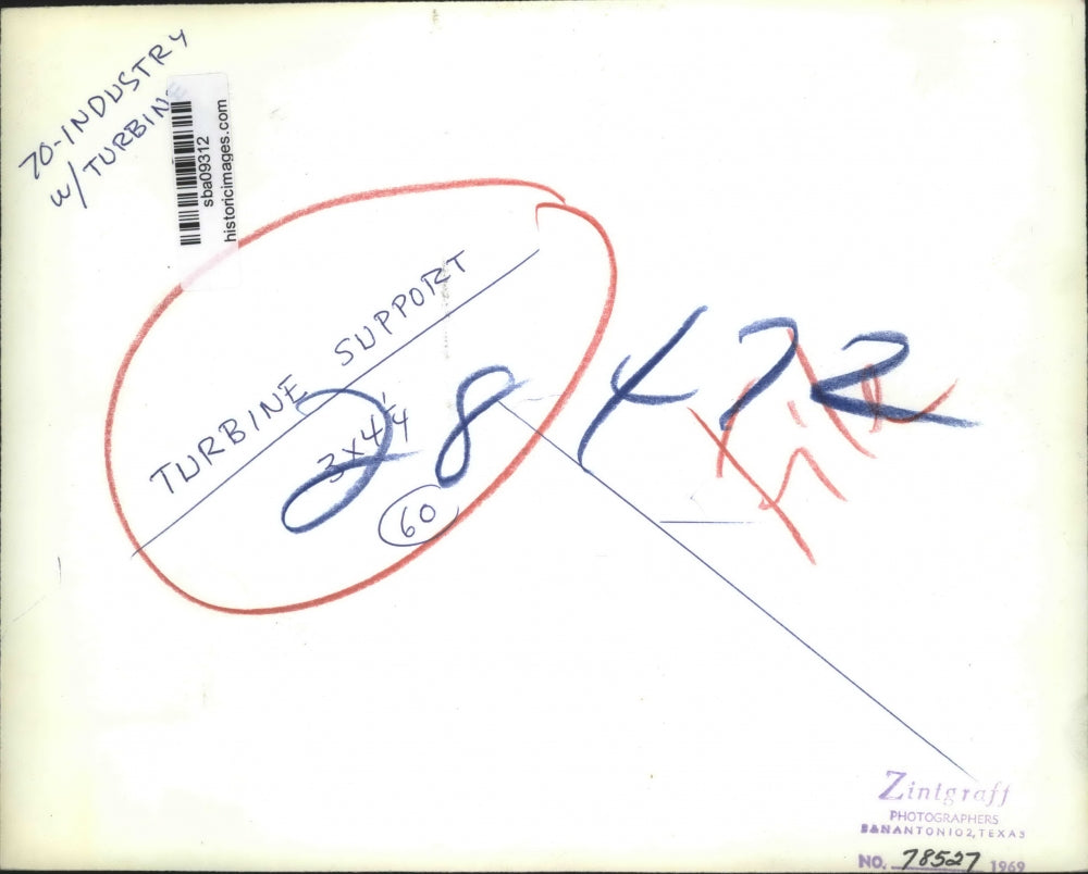 Press Photo Turbine support buildings of a Texas industrial firm - sba09312