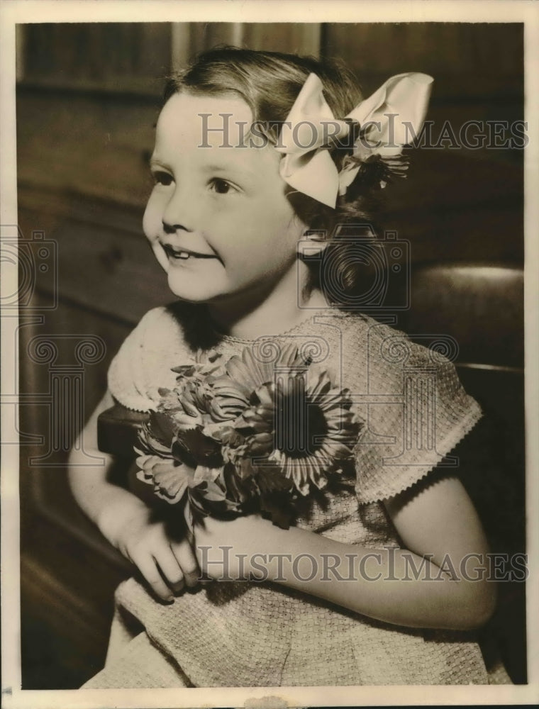 1936 Press Photo Marcella Lineham age 4 in new hair style named after her- Historic Images
