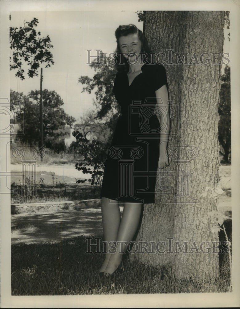 1946 Press Photo Lenore Rainey Makes Campaign Appearances for Her Dad Dr. Rainey- Historic Images