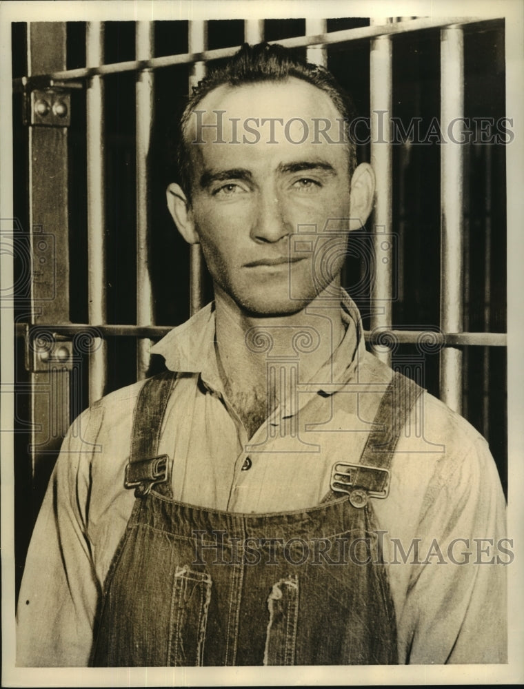 1940 Press Photo Louis Schostak Mails Poisoned Candy to Mrs Einar Weeks