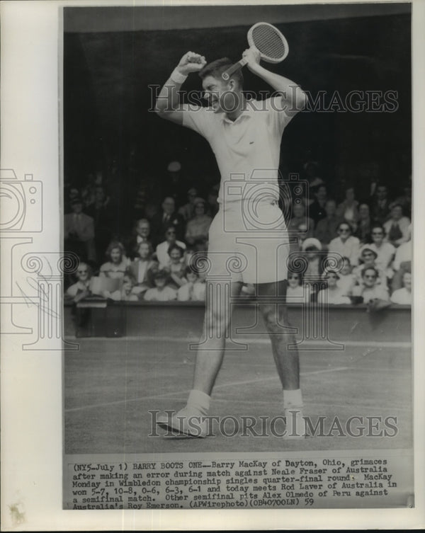 1959 Press Photo Barry MacKay shown with a grimace expression at a ...