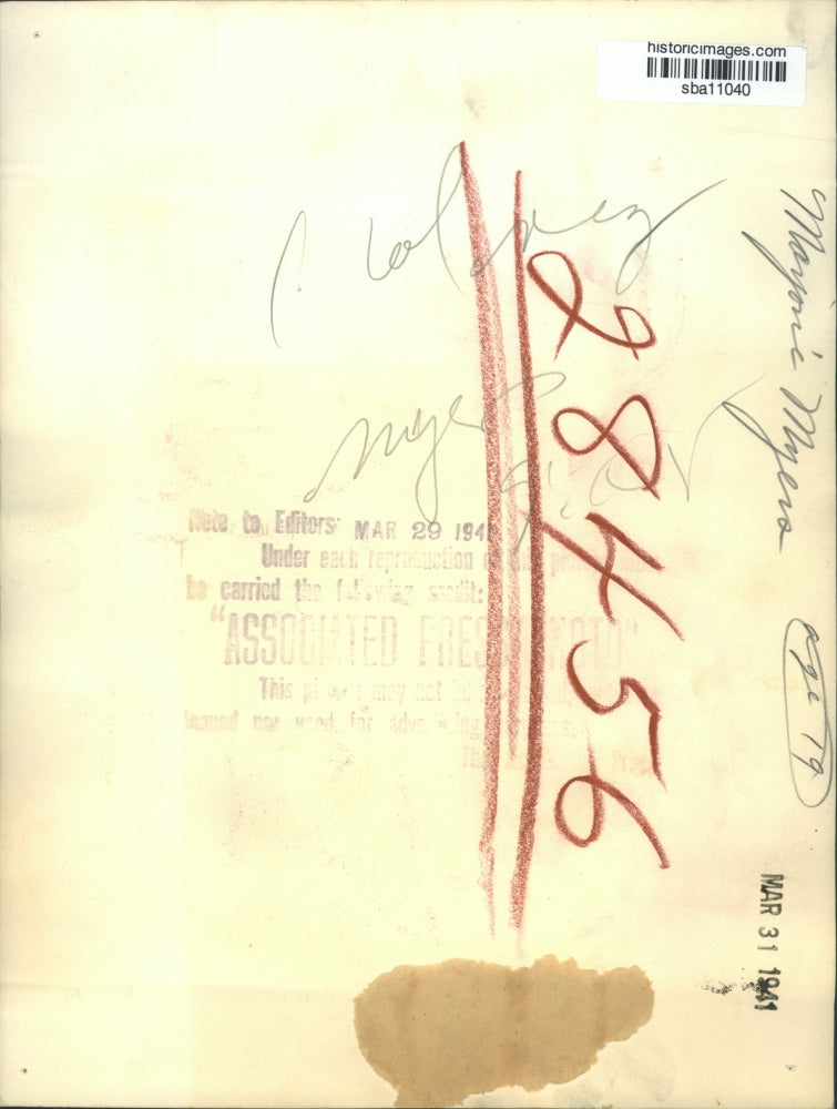 1941 Press Photo A portrait of Marjorie Myers - sba11040