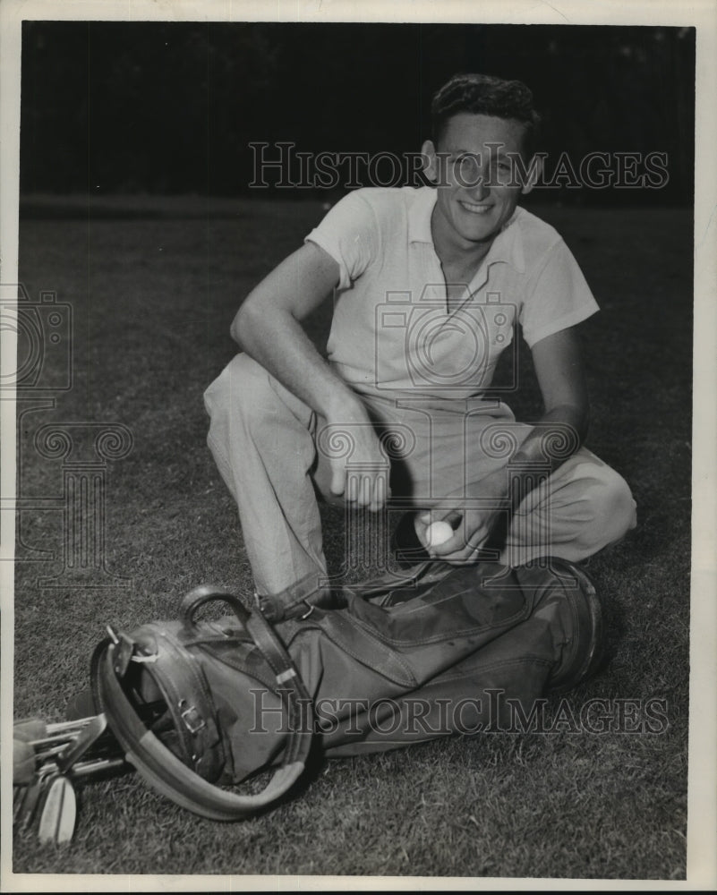 Press Photo Pat Symons to lead the Trinity University golf team for NCAA- Historic Images