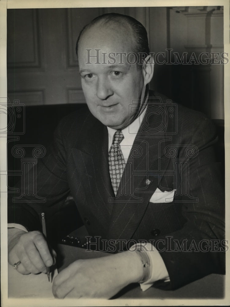 1943 Press Photo James M Barnes ex Ill Congressman now admin asst at White House- Historic Images