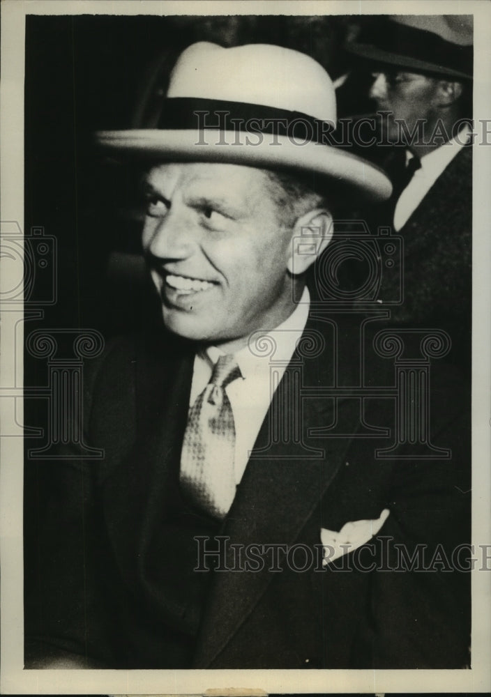 1933 Press Photo Otto Lehmann Chicaho sportsman guarded dur to kidnap threats