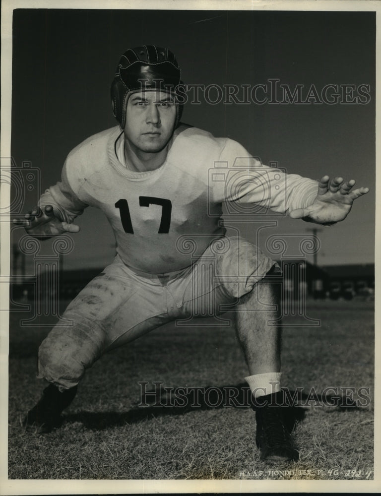 Press Photo Arnold Winters Physical Training instructor at Hondo Army Air Field- Historic Images