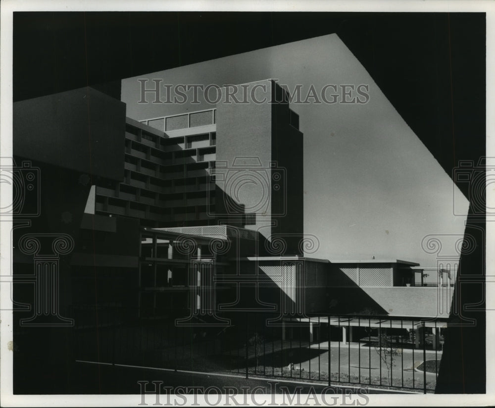 Press Photo Outside view of Bexar Co House - sba16539- Historic Images