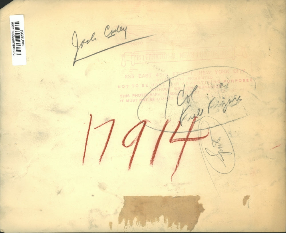 Press Photo Jack Carley receiving a check - sba16564