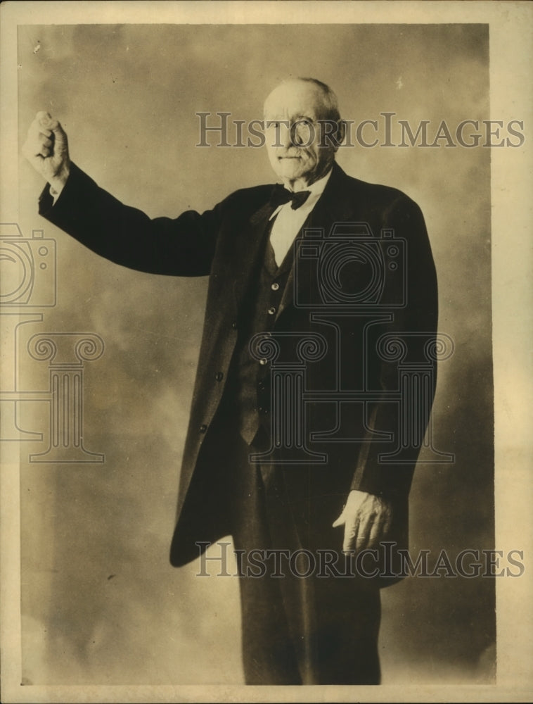 1933 Press Photo State Senator W. E. Martin announces states secede from Union