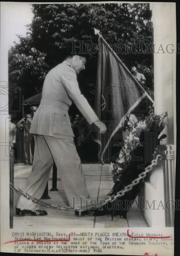 1946 Press Photo Field Marshall Bernard Montgomery placed wreath in Arlignton