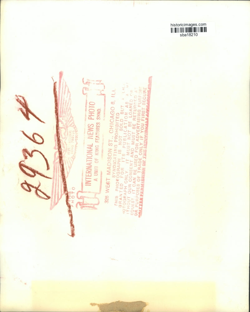 1948 Press Photo Henry Wallace presidential nominee reads a book - sba18210