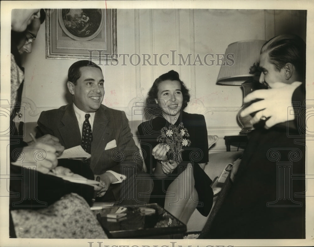 1941 Press Photo Mr & Mrs Alziba Vargas, daughter of Brazil President
