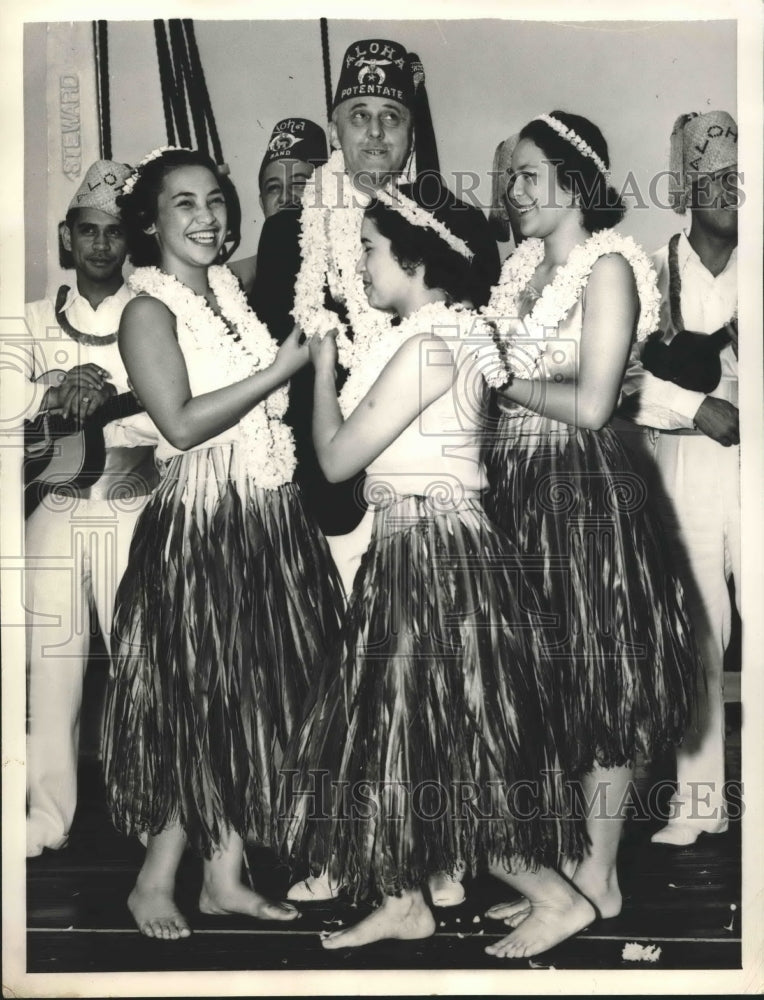 1938 Press Photo Aloha Potentate Reginald R. Faithful arrived in Los Angeles