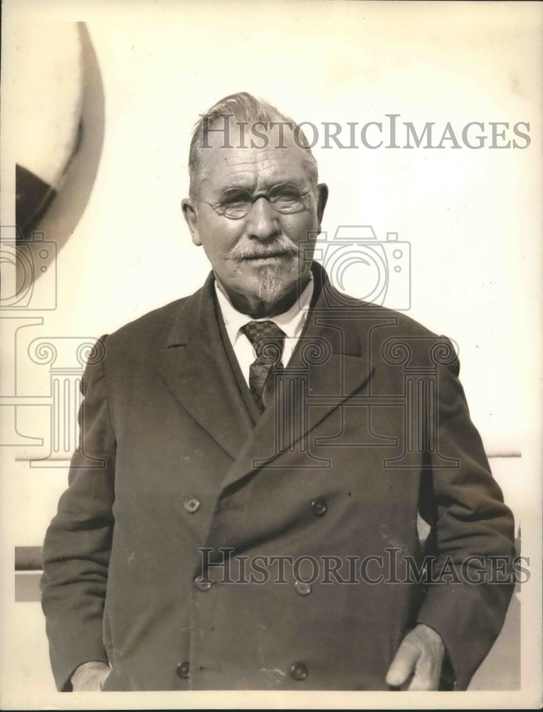 1933 Press Photo British labor leader Tom Mann on the S.S. Majestic - sba19012