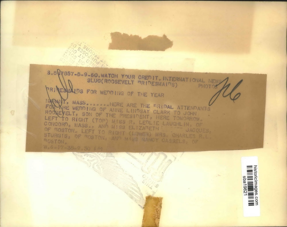 1938 Press Photo Leslie Laughlin, Elizabeth Jacques bridal attendants