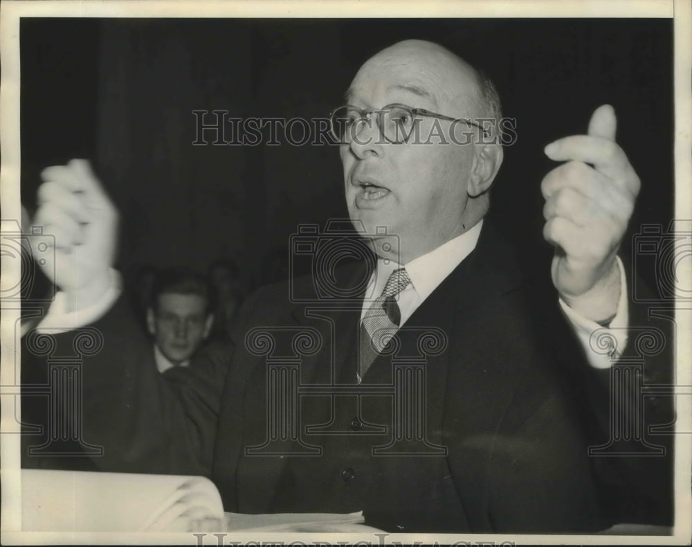 1942 Press Photo W.S. Farish of Standard Oil Goes Before Senate Defense Comm- Historic Images