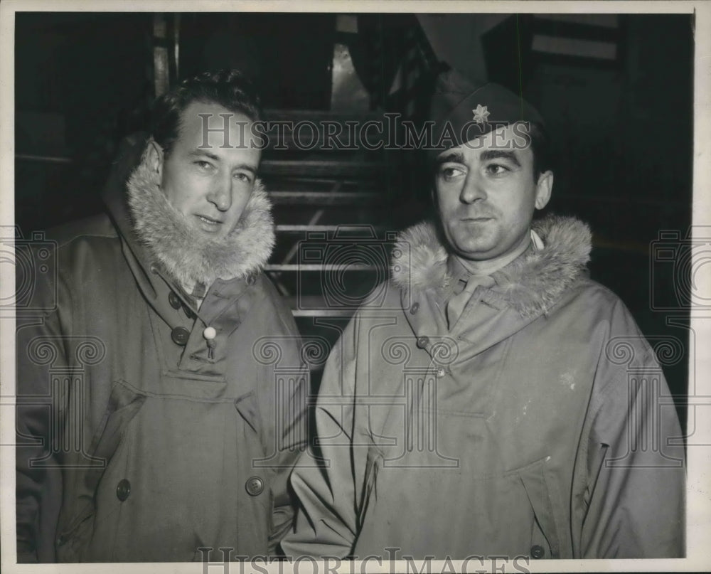 1948 Press Photo 1st Lt Charles Blackwell & Lt Col Emil Beaudry pilots of flight