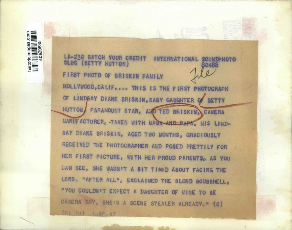 1947 Press Photo Betty Hutton and Ted Briskin With Their Daughter Lindsay