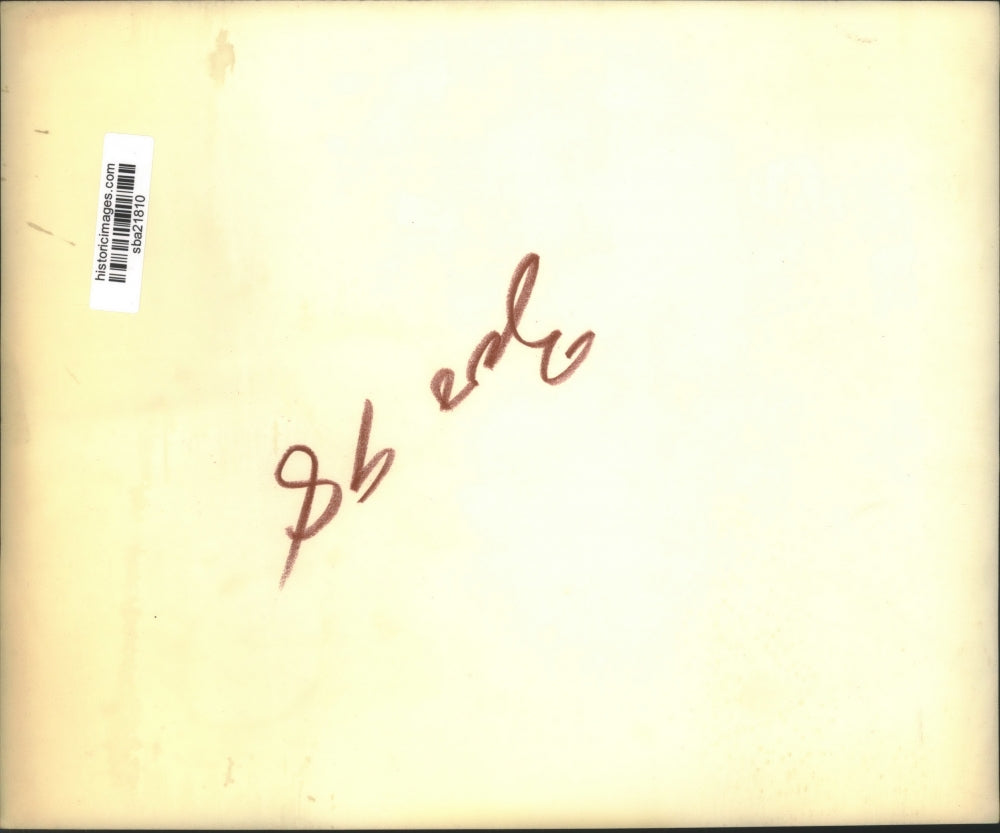 1957 Press Photo Dick Mayer blasting away on the 7th hole in National Open