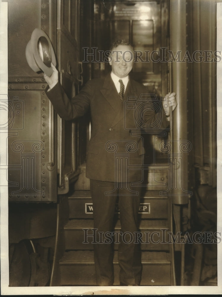 1932 Press Photo Former Governor Harry F Byrd of Virginia arrives in Chicago