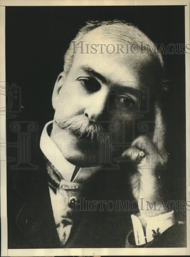 1930 Press Photo Colonel A.A. Anderson offers award for solo airplane flights