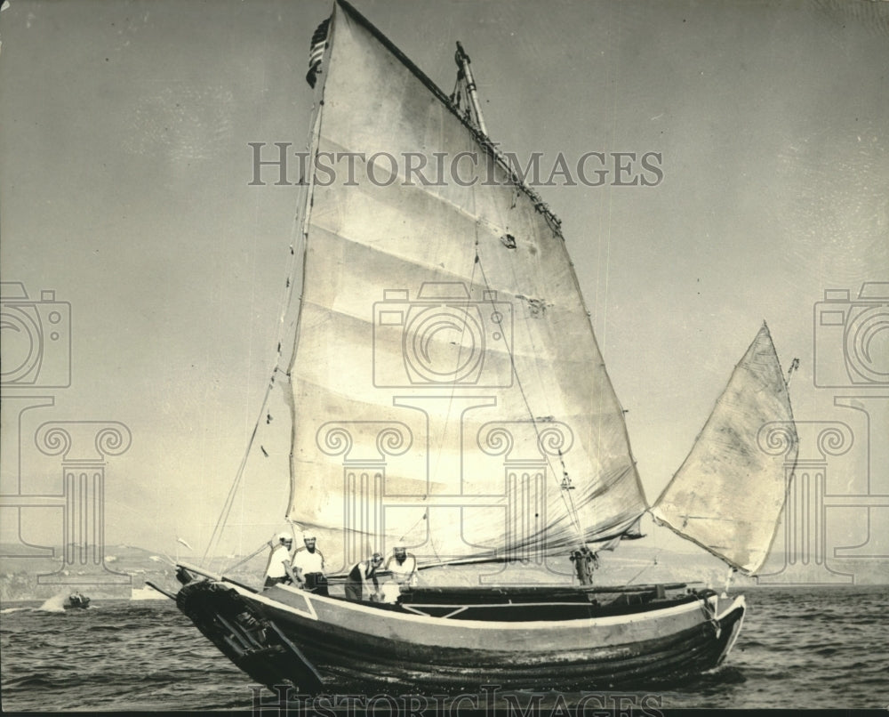 1938 Press Photo Tiny Chinese Junk show few minutes after completing Trip- Historic Images