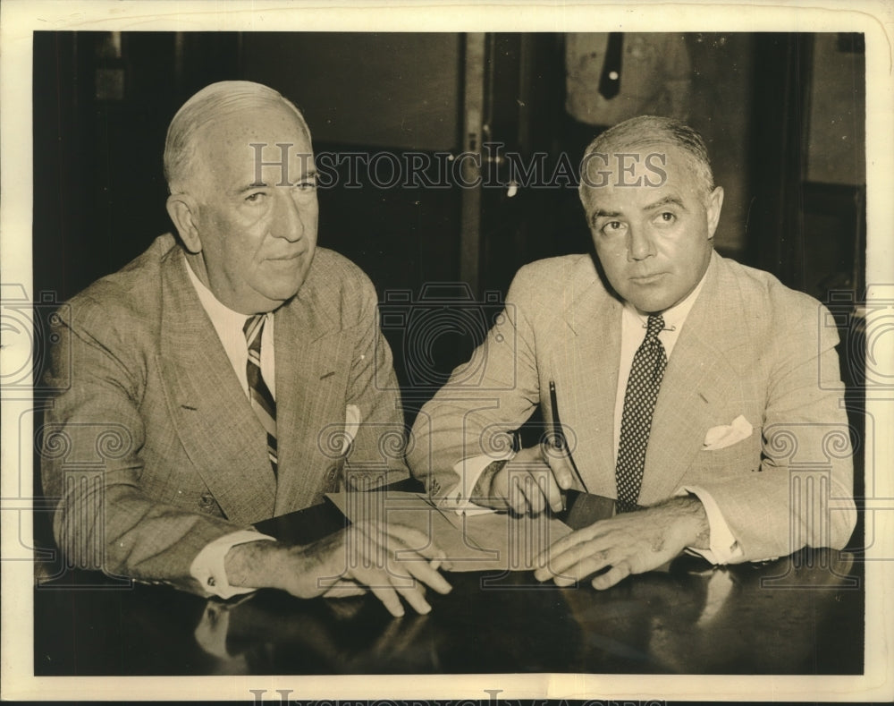 1938 Press Photo Representatives confer in Federal building on Nazi Activities