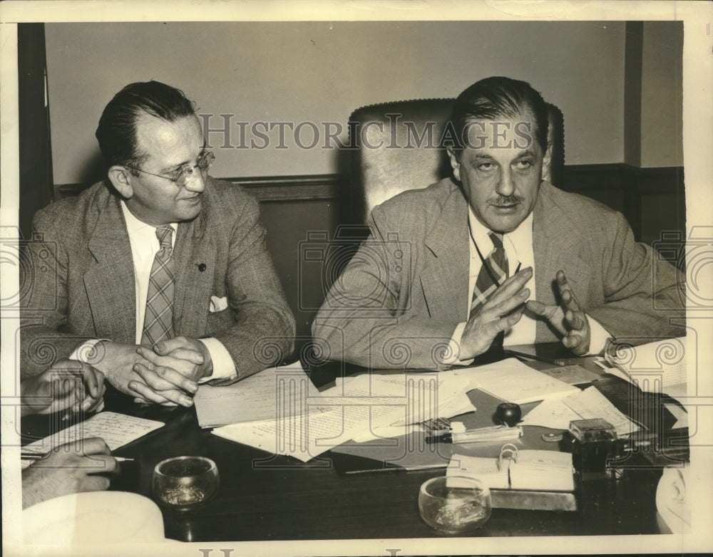 1940 Press Photo Samuel S Isseks &amp; Thurman Arnold Press Defense &quot;Trust&quot; Probe- Historic Images