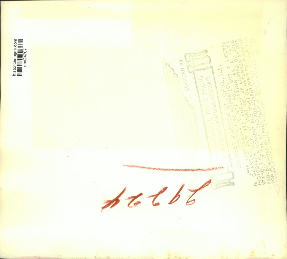 1946 Press Photo President Harry Truman discusses with Eugene Meyer - sba24707