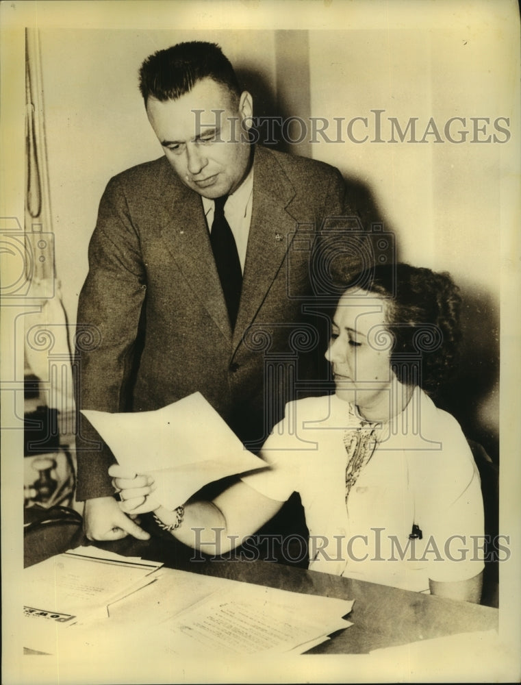 1937 Press Photo Clifford Powell candidate for Republican nomination and wife