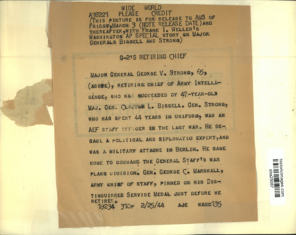 1944 Press Photo Major George Strong retires as Chief of Army Intelligence