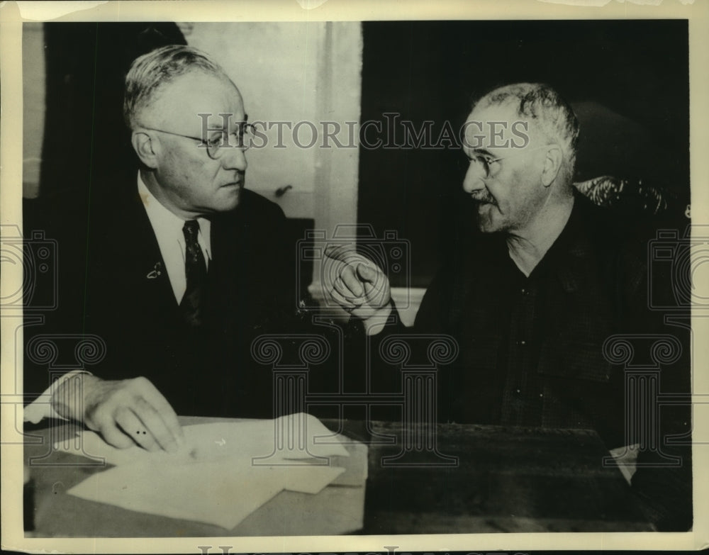 1937 Press Photo Phillip Provandie charged with misconduct shown with a sheriff