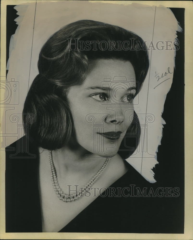 Press Photo Mary MacDonald-pianist - sba26013- Historic Images