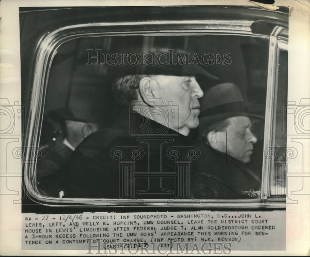1946 Press Photo Union Officials John Lewis & Welly Hopkins leave District Court