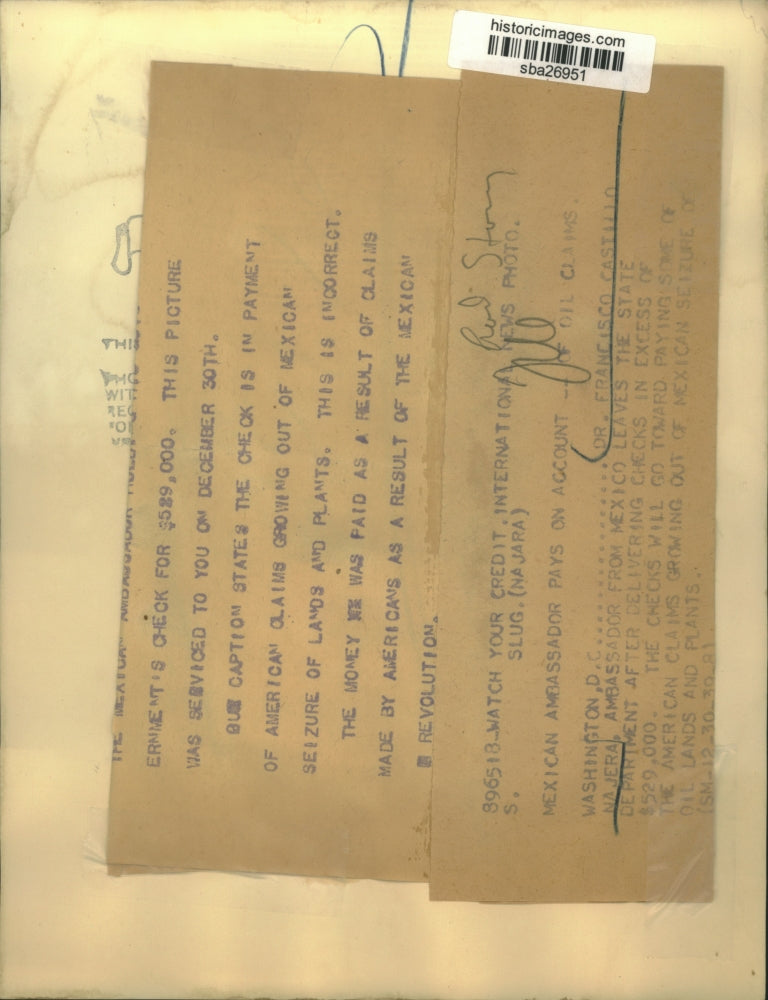 1938 Press Photo Mexican Ambassador Francisco Najera delivers excess checks