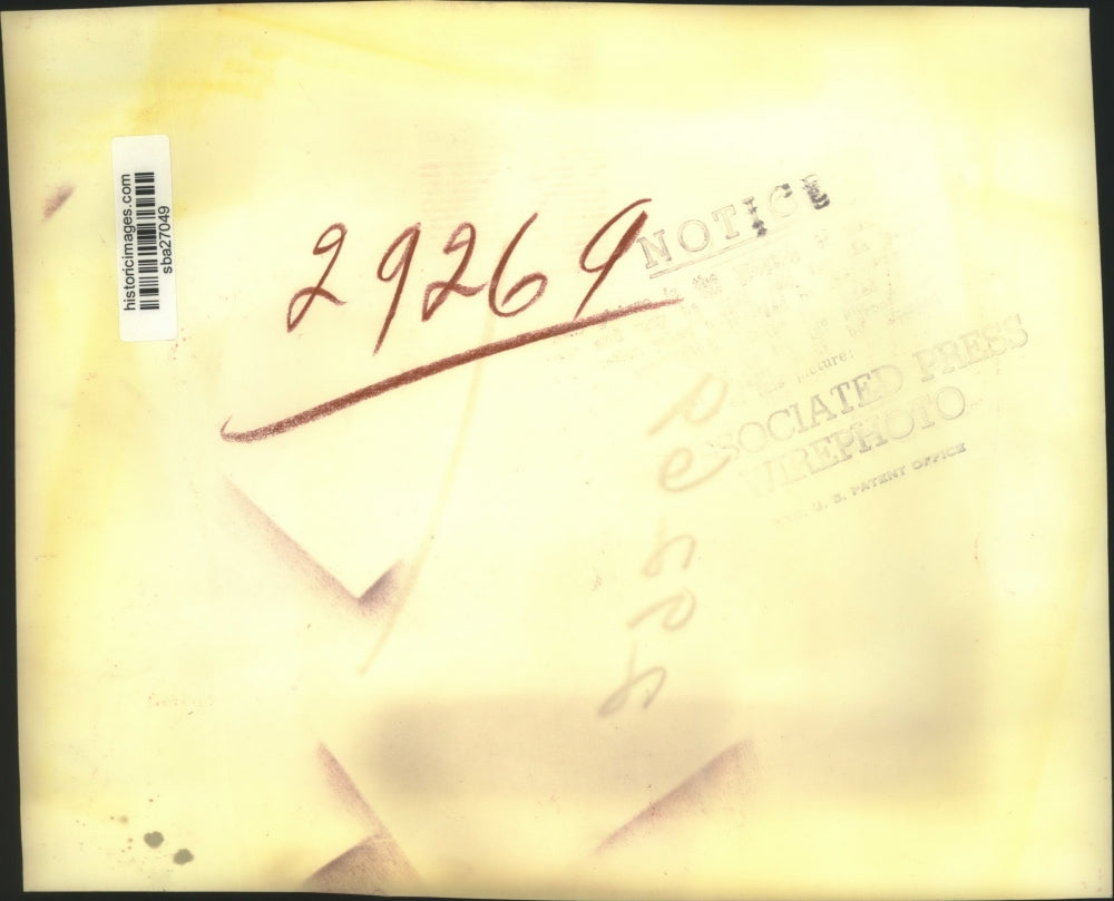 1946 Press Photo Capt Harry C Butcher marries Mary Margaret Ford - sba27049