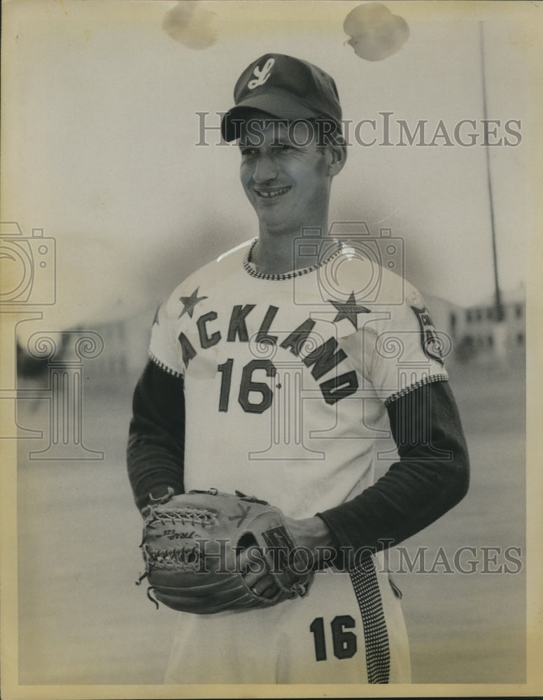 Press Photo Frank Karrass of Lackland Baseball Team - sba27279- Historic Images