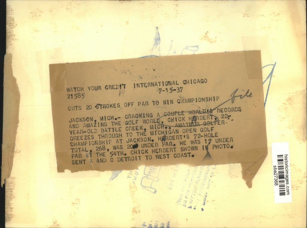 1937 Press Photo amateur golfer Chick Berbert breezes through Michigan Open