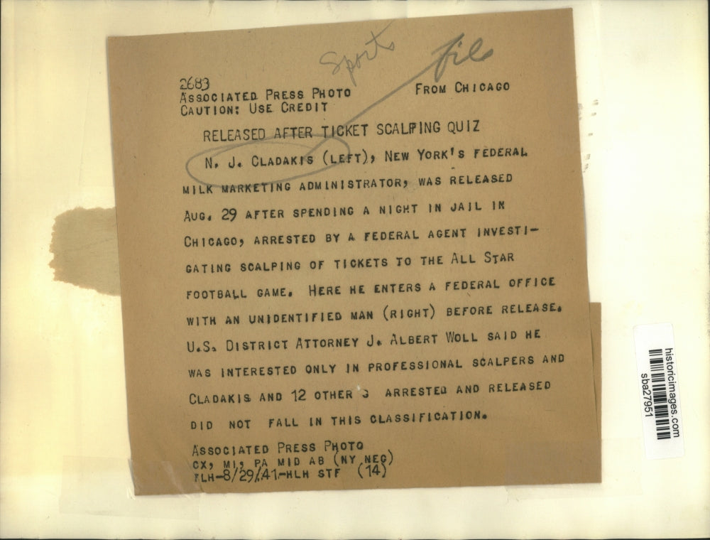 1941 Press Photo NJ Cladakis released from jail after arrest for scalping ticket