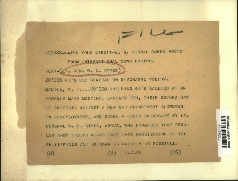 1946 Press Photo GIs rally against radio broadcast by Lt Gen WD Styer