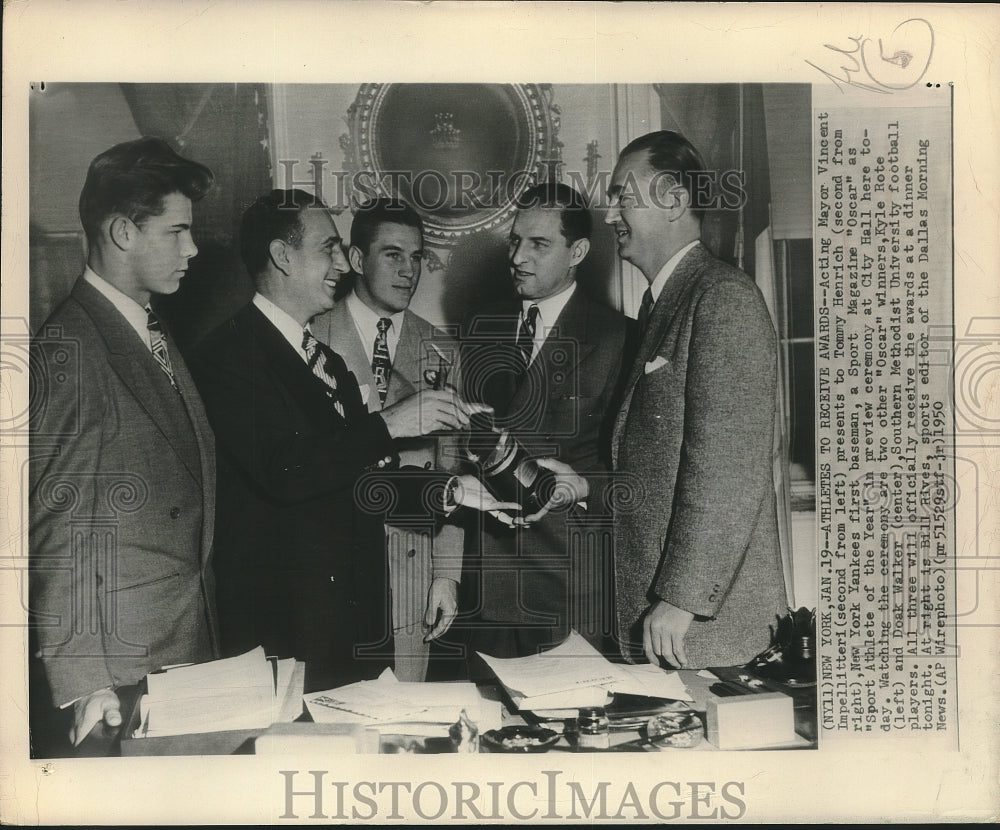 1950 Press Photo Acting Mayor Vincent Impellitteri of NY &amp; Tommy Henrich- Historic Images