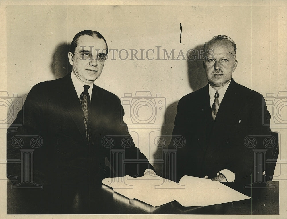 1931 Press Photo Owen D Young & Walter Gifford National unemployment director