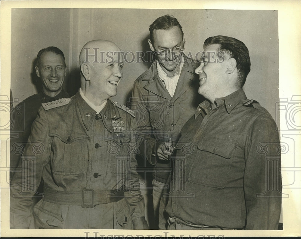 1943 Press Photo Italian Premier Pietro Badoglio shown during press conference